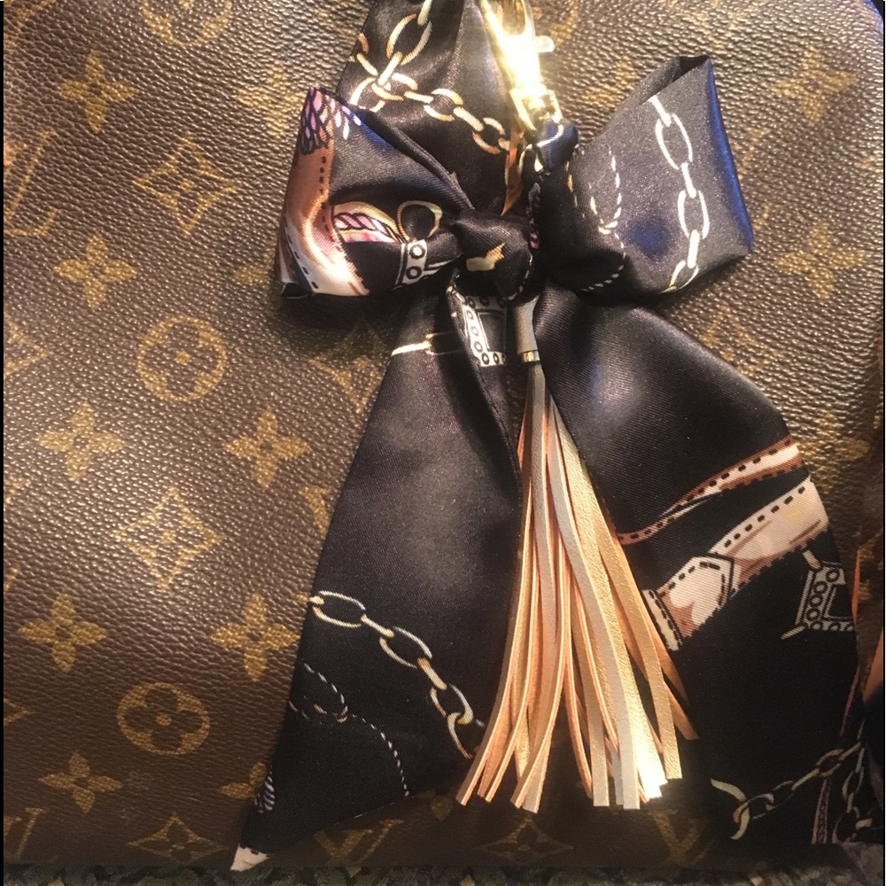 Purse scarf braided tassel bag charm clip keychain - Picture 4 of 4